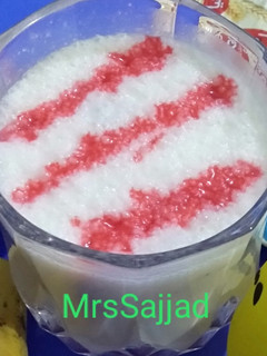 A picture of Banana milk shake.