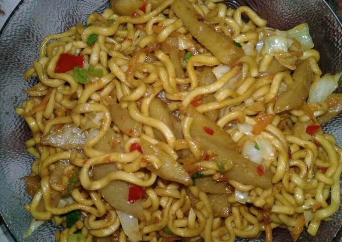 Mie goreng pedas