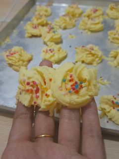 Foto resep Kue semprit renyah kekeh