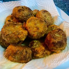 A picture of Meaty cutlets.