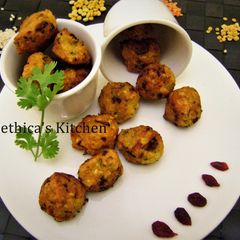A picture of Mixed Dal Vada.