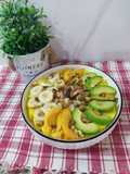 Overnight Oats bersama buah dan kekacang