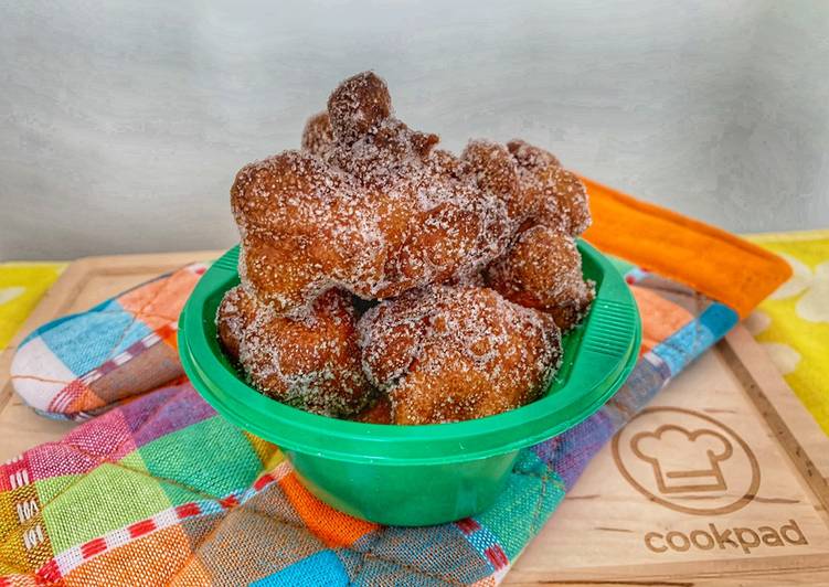 Ricetta Frittelle Di Carnevale Di Farro Con Mele E Uvetta Di Elodia Cookpad