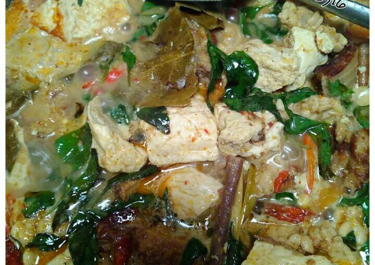 Langkah Membuat Mangut Pe Tahu Tempe🍴 Lezat