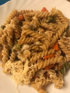 Una foto de Pasta al curry con verduras