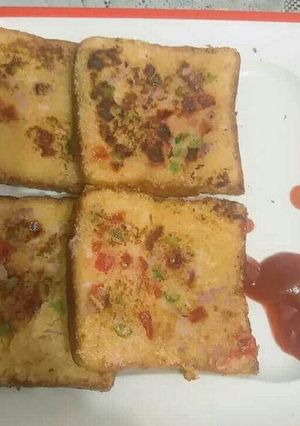 A picture of Bread pizza.