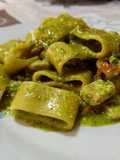 Calamarata di pesce spada e pesto di rucola