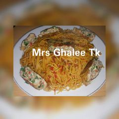 A picture of Jollof sphagetti.