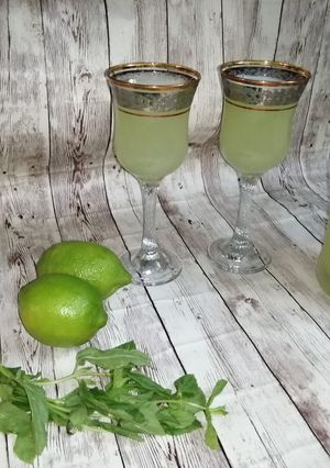 صورة لوصفة عصير الليمون بالنعناع المنعش