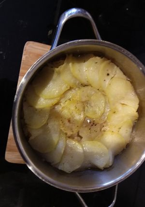 A picture of Boulangere Potatoes.