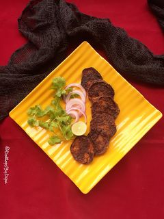 बेगुन भाजा (Begun Bhaja recipe in Hindi) रेसिपी मुख्य फोटो