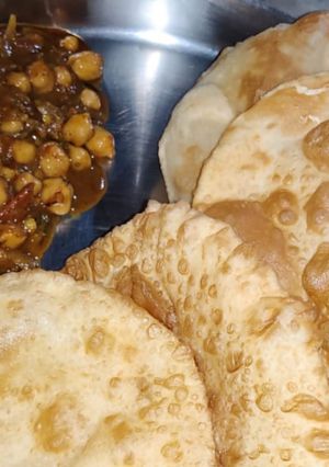 बिहार के छोले पूरी (Bihar ke chole puri recipe in hindi) रेसिपी मुख्य फोटो
