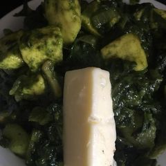 A picture of Butter Palak paneer.