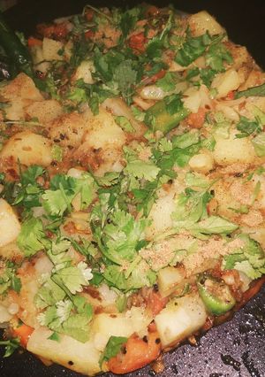 A picture of Tawa aloo chat.