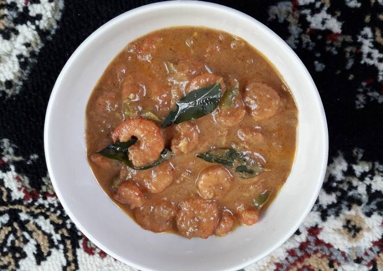 The Simple and Healthy Prawns in coconut curry