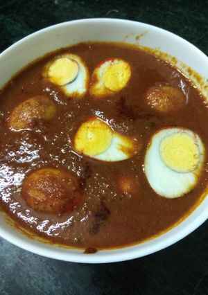 A picture of Spicy Egg Curry.