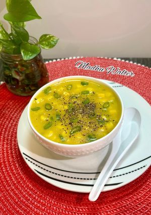 क्रीमी कॉर्न सूप (Creamy Corn Soup) रेसिपी मुख्य फोटो