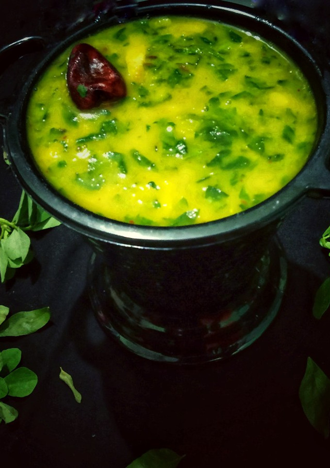 A picture of Methi Dal.