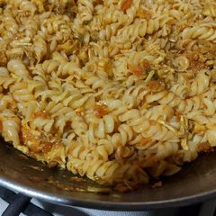 A picture of Chicken pasta.