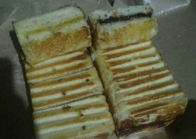 Resep Roti Bakar Spesial Khas Bandung Oleh Kitchen Ainun Niam - Cookpad