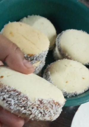 Una foto de Alfajor de maicena