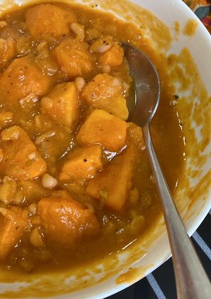 Une photo de Soupe de haricot blanc à la patate douce 🍠
