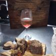 Salteado de cerdo con risotto negro