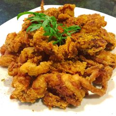 A picture of Soft shell crab tempura.