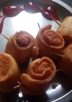 A picture of Samosa roll.