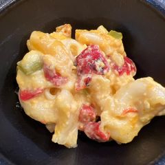 Christmas 🎄 🎁 Mac & Cheese A picture of Christmas 🎄 🎁 Mac & Cheese.