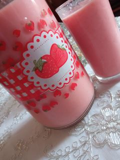 صورة لوصفة سموثي البطيخ الاحمر🍉 والموز🍌