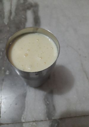 A picture of Mango shake.