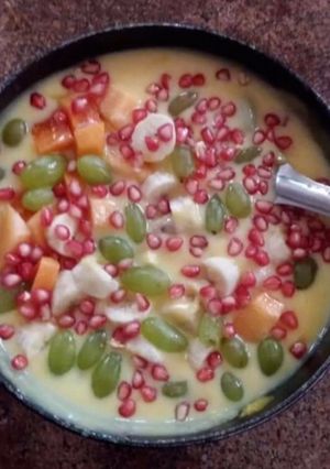 A picture of Furit Custard.