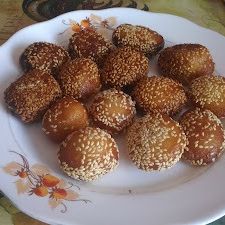 A picture of Anarsa ki goli.