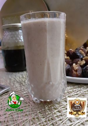 A picture of Dry Fruit smoothie.