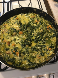 Una foto de Crema de acelga con mejillones y cachetes de abadejo