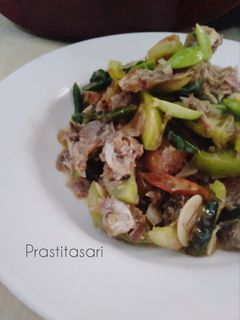 Foto resep Oseng ikan asin sambal ijo