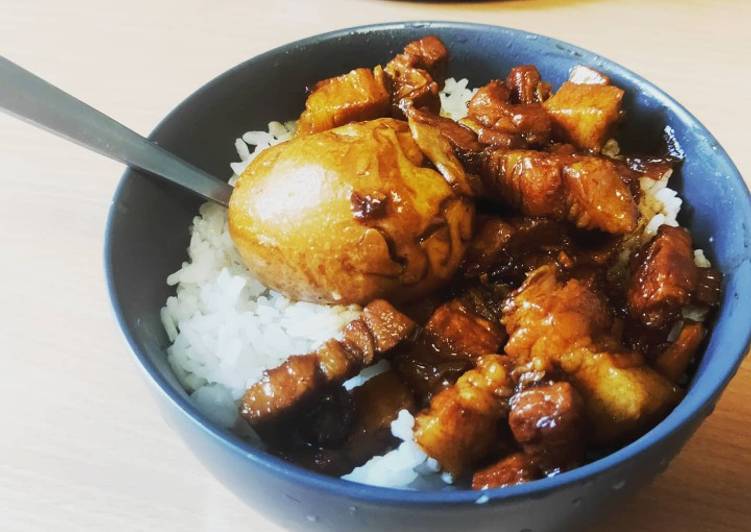 How to Make Any-night-of-the-week Taiwanese braised pork rice