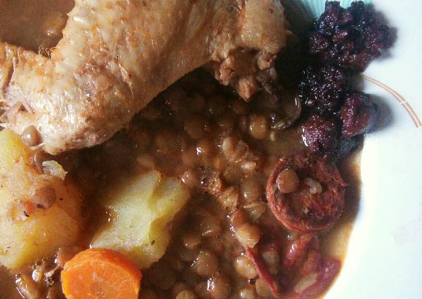 Lentejas guisadas con pollo