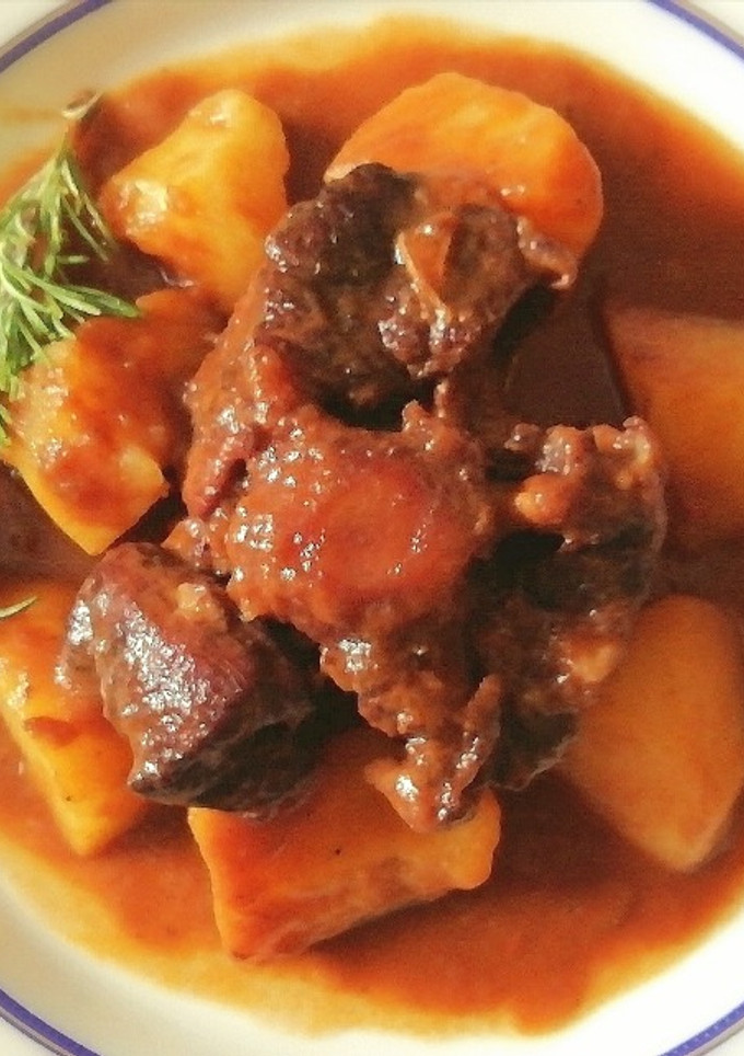 Una foto de Estofado de rabo de ternera