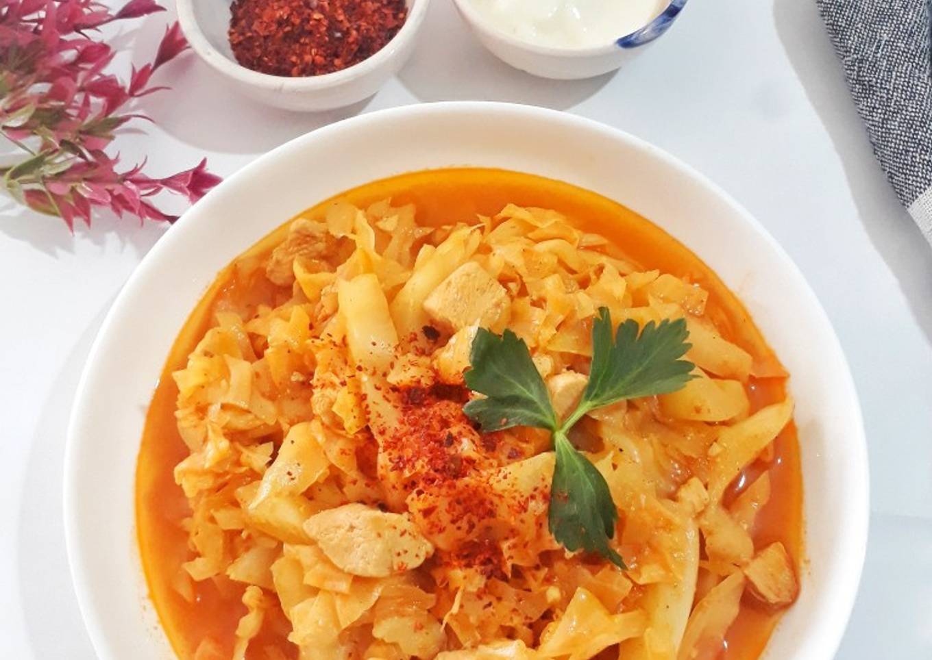 Tavuklu Kapuska; Cabbage Stew with Chicken