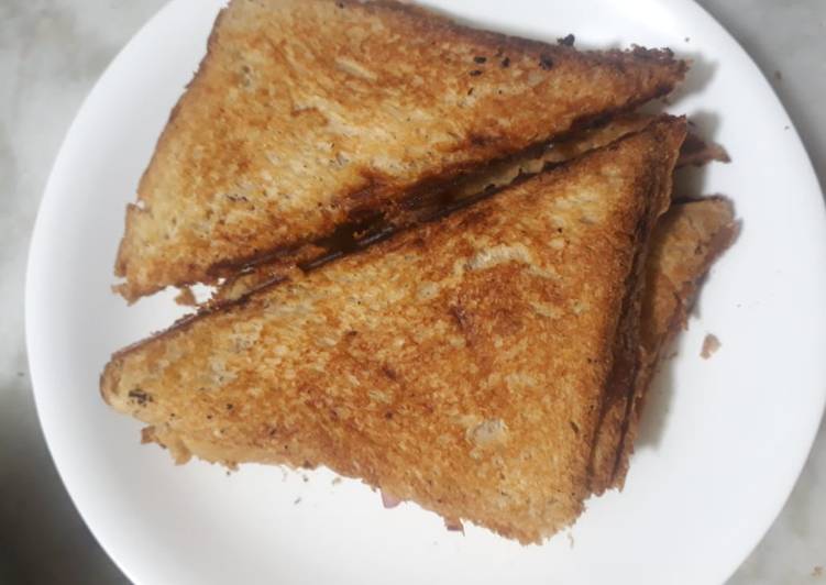 How to Prepare Super Quick Homemade Schezwan Bread Sandwich