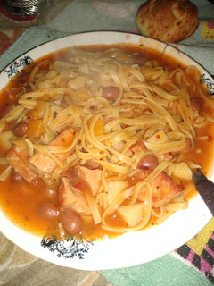 Una foto de Guiso de porotos frutilla