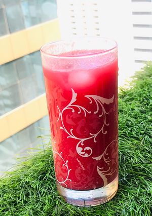 A picture of Rose Pomegranate juice.