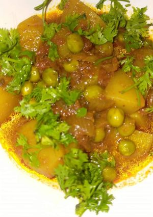 A picture of Aloo matar ki sabji.