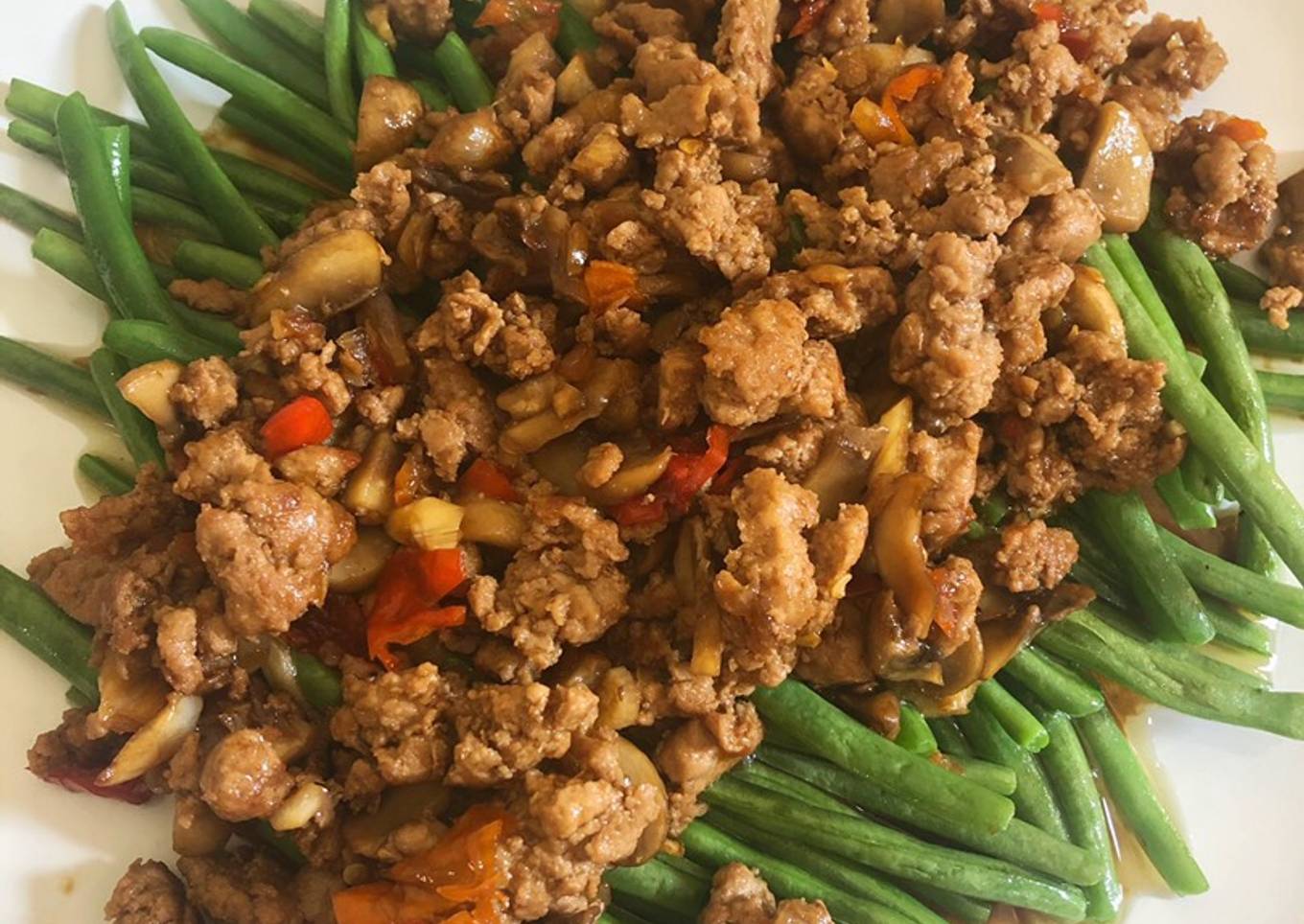 Buncis siram daging