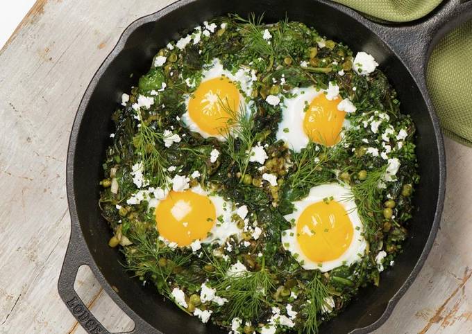 Simple Way to Make Homemade Green Shakshuka