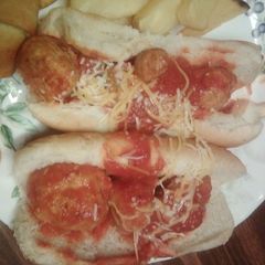 A picture of Meat ball subs.