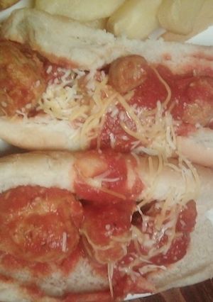 A picture of Meat ball subs.