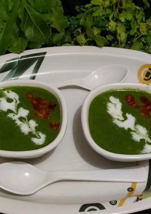 A picture of Spinach Coriander Creamy Soup.